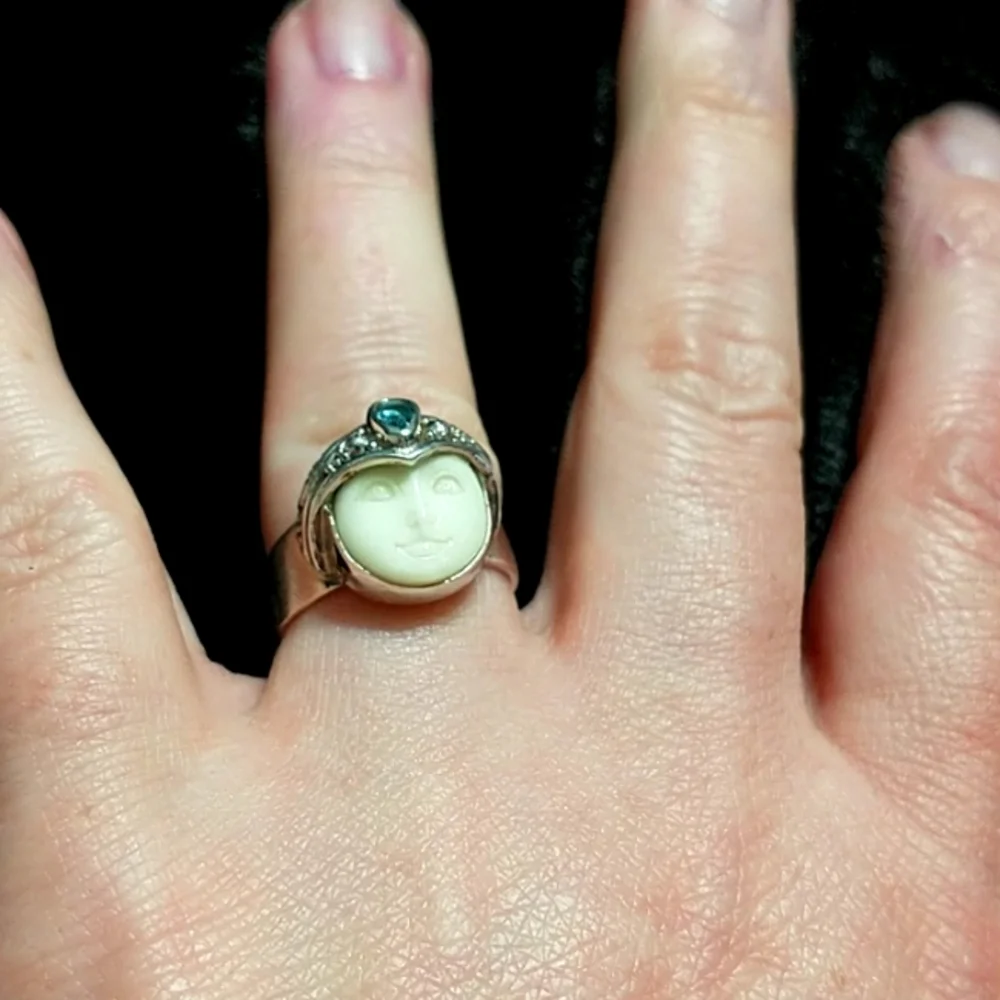 Rare Ring - Picture 1 of 4